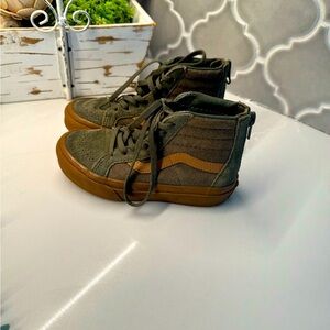 Boys suede Vans size 11.5